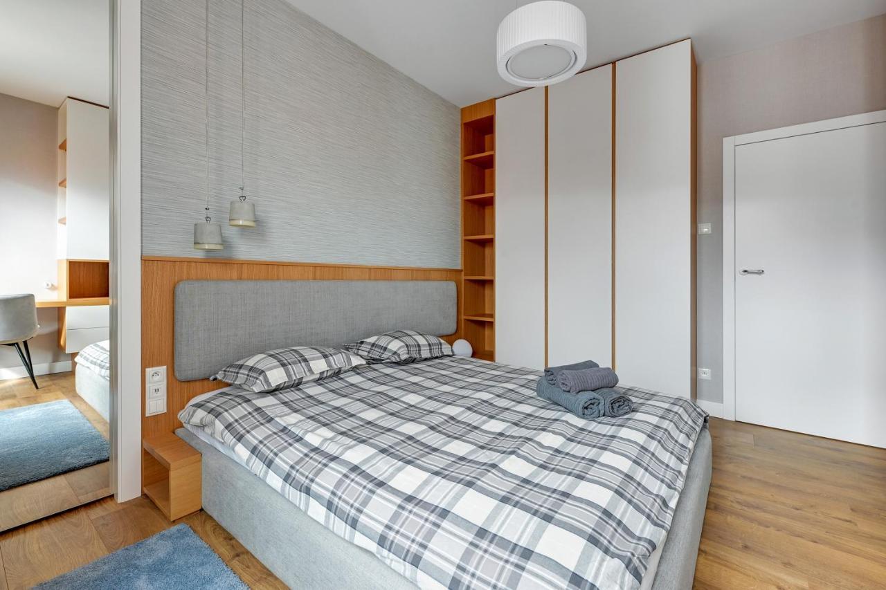 Premium Family & Business Old Town Riverside Apartment With Parking Gdaňsk Exteriér fotografie